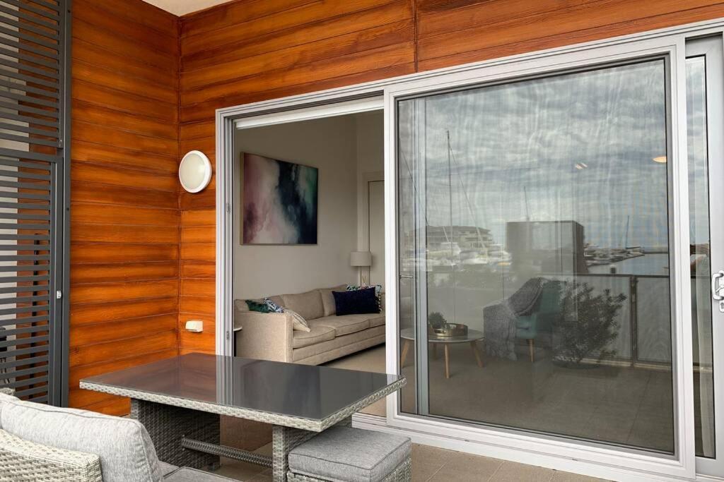 Mariner'S Cove ~ Luxe Waterfront Apartment Mindarie エクステリア 写真