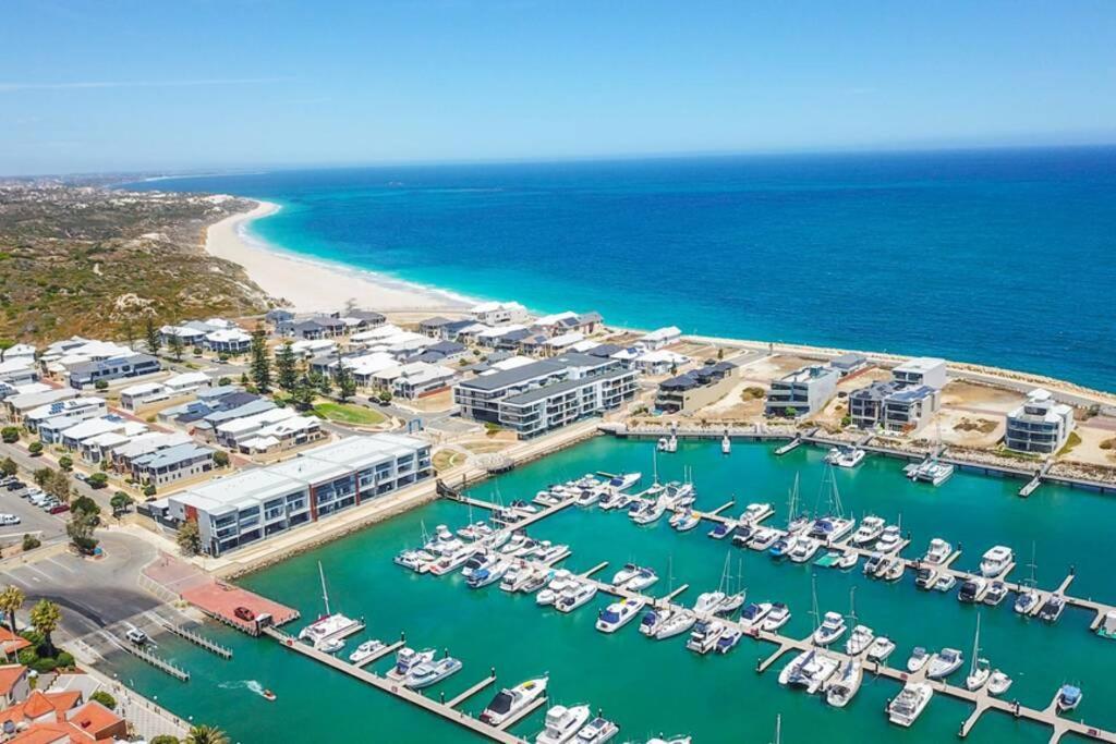 Mariner'S Cove ~ Luxe Waterfront Apartment Mindarie エクステリア 写真